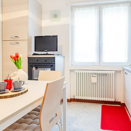 Maya's - A Due Passi Dal E Centro Storico レッコ